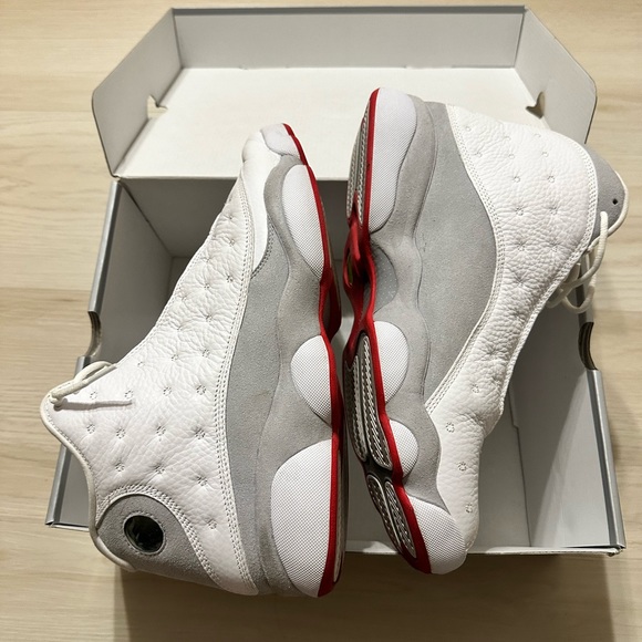 Air Jordan 13 Retro ‘White Wolf Grey’ - Picture 2 of 12